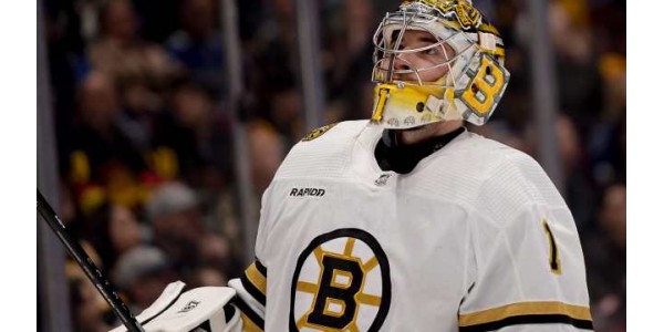 Le gardien des Bruins de Boston Jeremy Swayman n'a pas signé de prolongation de contrat avec l'équipe Le gardien des Bruins de Boston Jeremy Swayman n'a pas signé de prolongation de contrat avec l'équipe